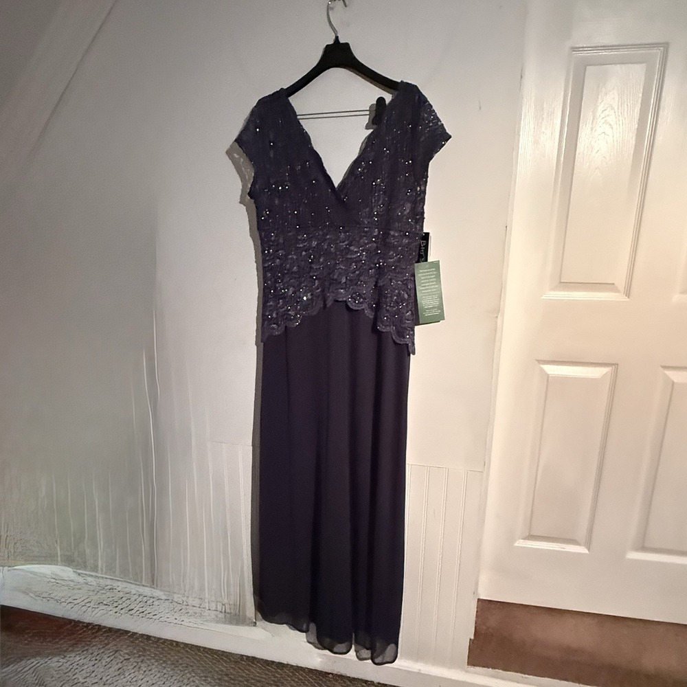 Blu Sage Size 14 Formal Gown Sequin Lace Maxi Mother Of Bride Elegant NWT